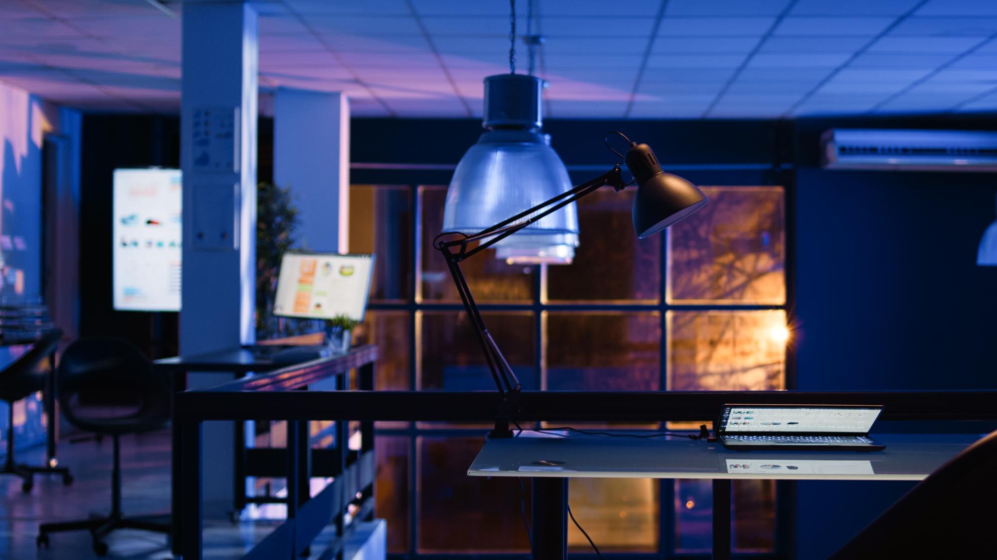 Espacio de trabajo iluminado
